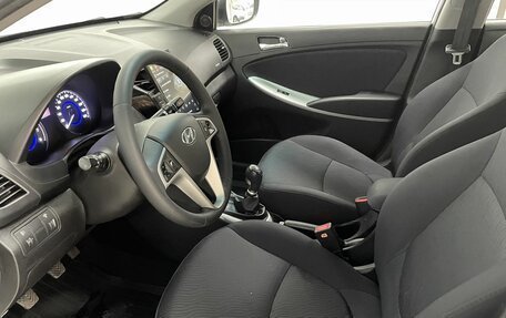 Hyundai Solaris II рестайлинг, 2014 год, 865 000 рублей, 12 фотография