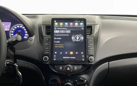 Hyundai Solaris II рестайлинг, 2014 год, 865 000 рублей, 15 фотография