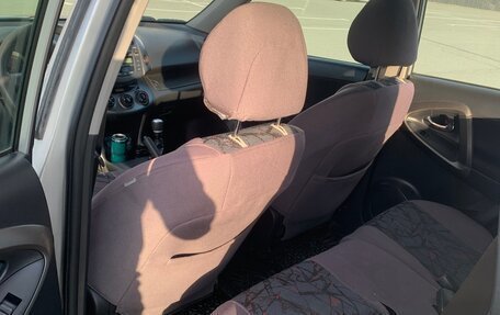 Toyota RAV4, 2010 год, 1 850 000 рублей, 7 фотография