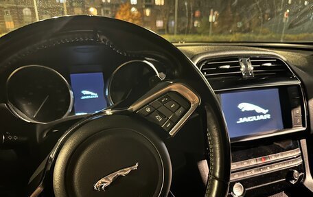 Jaguar F-Pace, 2018 год, 2 555 000 рублей, 11 фотография