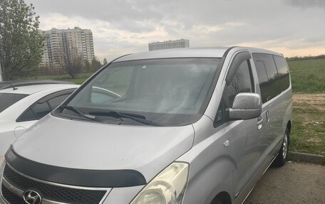 Hyundai Grand Starex Grand Starex I рестайлинг 2, 2008 год, 950 000 рублей, 6 фотография