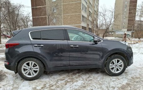 KIA Sportage IV рестайлинг, 2018 год, 1 725 000 рублей, 10 фотография