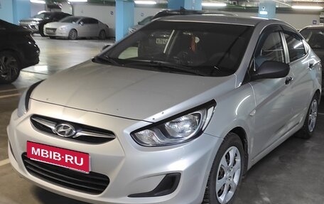 Hyundai Solaris II рестайлинг, 2013 год, 725 000 рублей, 15 фотография