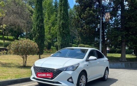 Hyundai Solaris II рестайлинг, 2020 год, 1 290 000 рублей, 2 фотография