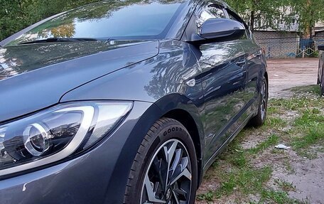 Hyundai Elantra VI рестайлинг, 2017 год, 1 530 000 рублей, 12 фотография
