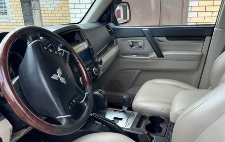 Mitsubishi Pajero IV, 2008 год, 1 499 999 рублей, 8 фотография