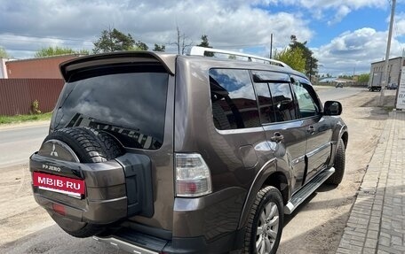 Mitsubishi Pajero IV, 2008 год, 1 499 999 рублей, 3 фотография
