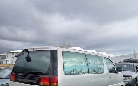 Nissan Elgrand I, 1997 год, 567 000 рублей, 2 фотография