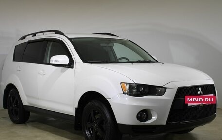 Mitsubishi Outlander III рестайлинг 3, 2010 год, 990 000 рублей, 3 фотография