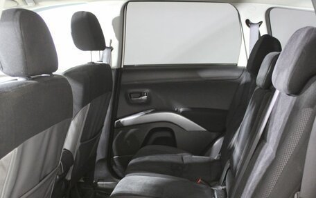 Mitsubishi Outlander III рестайлинг 3, 2010 год, 990 000 рублей, 13 фотография