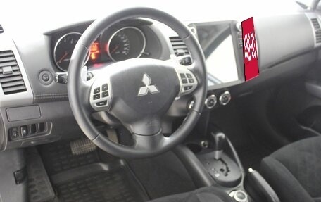 Mitsubishi Outlander III рестайлинг 3, 2010 год, 990 000 рублей, 12 фотография