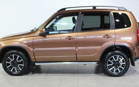 Chevrolet Niva I рестайлинг, 2018 год, 735 000 рублей, 3 фотография