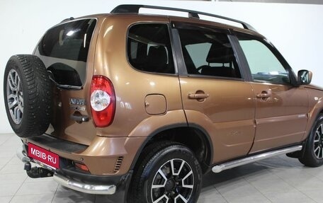 Chevrolet Niva I рестайлинг, 2018 год, 735 000 рублей, 7 фотография