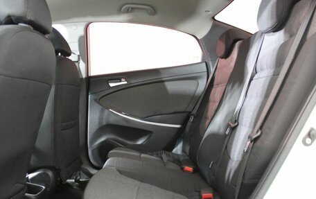 Hyundai Solaris II рестайлинг, 2013 год, 780 000 рублей, 13 фотография