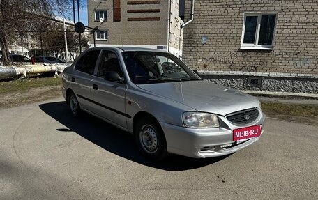 Hyundai Accent II, 2004 год, 245 000 рублей, 2 фотография