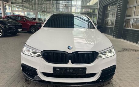 BMW 5 серия, 2018 год, 4 190 000 рублей, 2 фотография