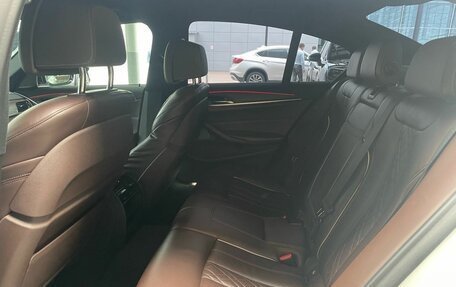 BMW 5 серия, 2018 год, 4 190 000 рублей, 19 фотография