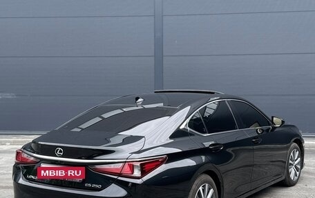 Lexus ES VII, 2019 год, 3 790 000 рублей, 9 фотография