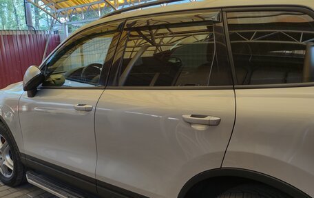 Volkswagen Touareg III, 2011 год, 2 400 000 рублей, 1 фотография
