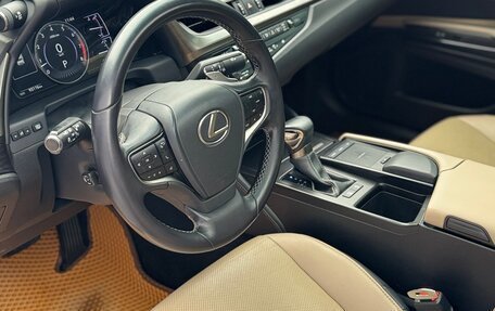 Lexus ES VII, 2019 год, 3 790 000 рублей, 17 фотография