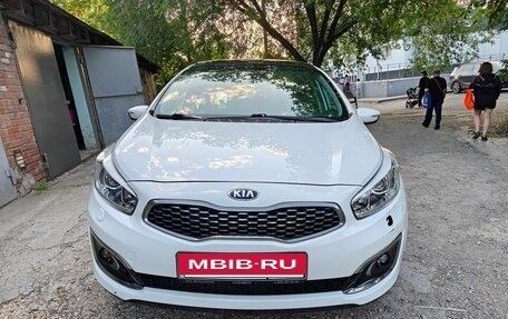 KIA cee'd III, 2017 год, 1 700 000 рублей, 2 фотография