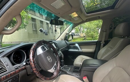 Toyota Land Cruiser 200, 2011 год, 2 500 000 рублей, 6 фотография