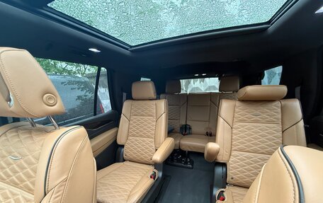 Cadillac Escalade V, 2021 год, 13 400 000 рублей, 9 фотография
