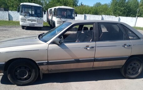 Audi 100, 1986 год, 300 000 рублей, 2 фотография