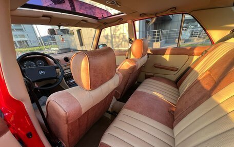 Mercedes-Benz W123, 1984 год, 2 100 000 рублей, 11 фотография