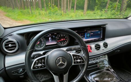 Mercedes-Benz E-Класс, 2019 год, 2 950 000 рублей, 7 фотография