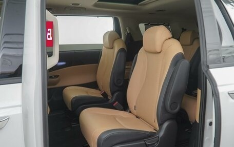 KIA Carnival, 2023 год, 4 725 000 рублей, 10 фотография
