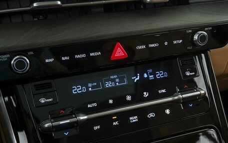 KIA Carnival, 2023 год, 4 725 000 рублей, 29 фотография
