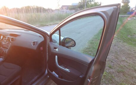 Peugeot 408 I рестайлинг, 2013 год, 650 000 рублей, 17 фотография