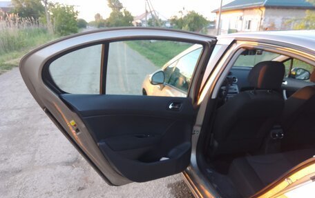 Peugeot 408 I рестайлинг, 2013 год, 650 000 рублей, 19 фотография