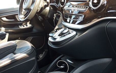 Mercedes-Benz V-Класс, 2016 год, 4 450 000 рублей, 20 фотография