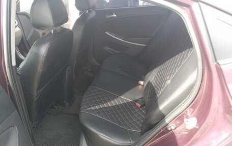 Hyundai Solaris II рестайлинг, 2011 год, 830 000 рублей, 9 фотография