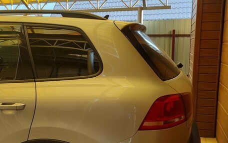 Volkswagen Touareg III, 2011 год, 2 400 000 рублей, 2 фотография
