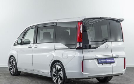 Honda Stepwgn IV, 2019 год, 2 430 000 рублей, 2 фотография