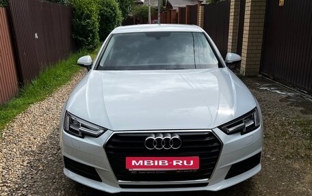 Audi A4, 2018 год, 2 590 000 рублей, 4 фотография