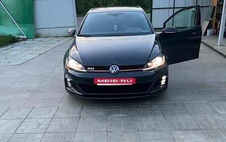 Volkswagen Golf GTI VII, 2018 год, 1 800 000 рублей, 16 фотография
