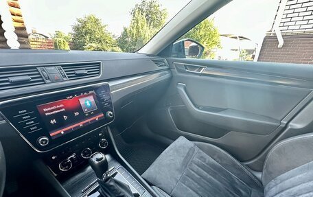 Skoda Superb III рестайлинг, 2019 год, 2 900 000 рублей, 14 фотография