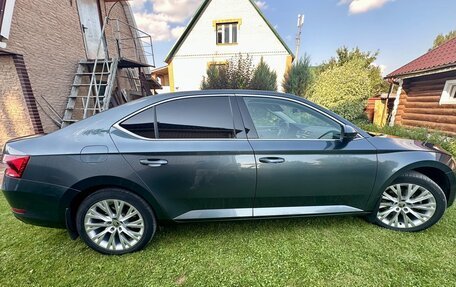 Skoda Superb III рестайлинг, 2019 год, 2 900 000 рублей, 8 фотография