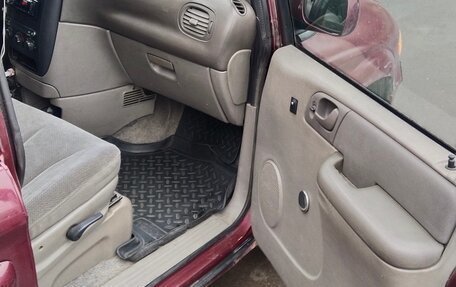 Chrysler Voyager IV, 2002 год, 333 333 рублей, 20 фотография