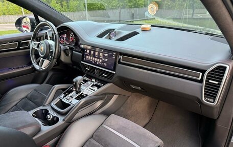 Porsche Cayenne III, 2021 год, 13 990 000 рублей, 16 фотография