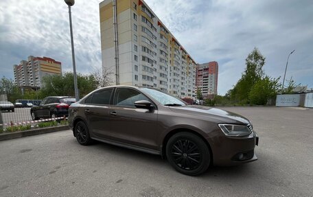 Volkswagen Jetta VI, 2012 год, 900 000 рублей, 8 фотография