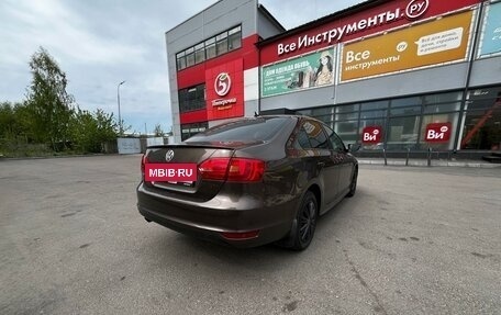 Volkswagen Jetta VI, 2012 год, 900 000 рублей, 6 фотография