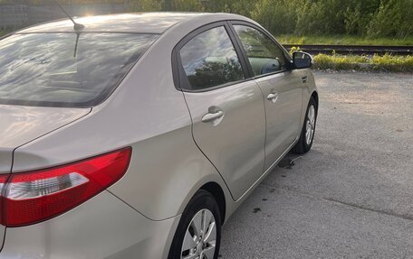 KIA Rio III рестайлинг, 2013 год, 850 000 рублей, 6 фотография