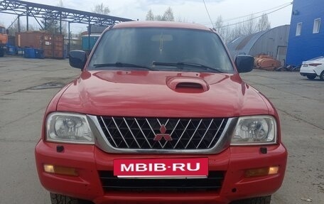 Mitsubishi L200 III рестайлинг, 2001 год, 700 000 рублей, 3 фотография