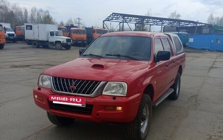 Mitsubishi L200 III рестайлинг, 2001 год, 700 000 рублей, 2 фотография