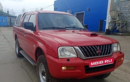 Mitsubishi L200 III рестайлинг, 2001 год, 700 000 рублей, 4 фотография